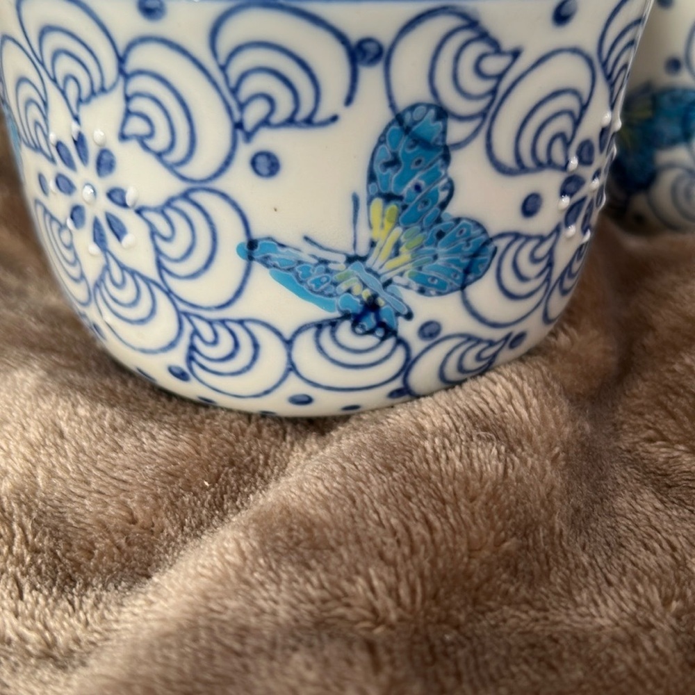 Blue and White Ceramic Measuring Cups - Picture 3 of 4